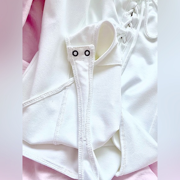 NWT Abercrombie & Fitch White Corset Seam Lace-up Bodysuit size Medium - Picture 4 of 8